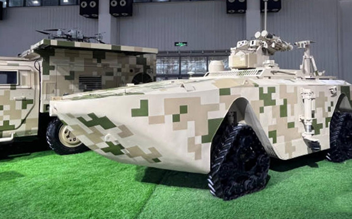 “海上蛟龍”國產(chǎn)兩棲無人戰(zhàn)車驚艷珠海航展！